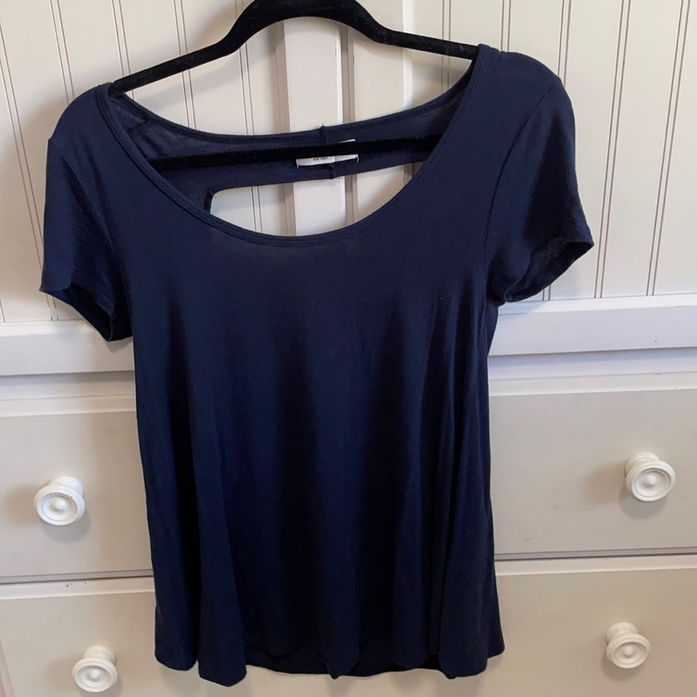 Abercrombie & Fitch shirt w/ open back